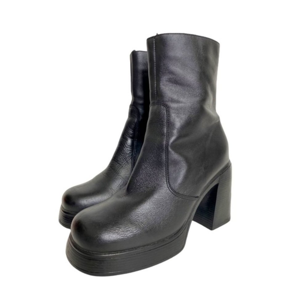 Vintage 90s Square Toe Platform Leather Boots Black 7